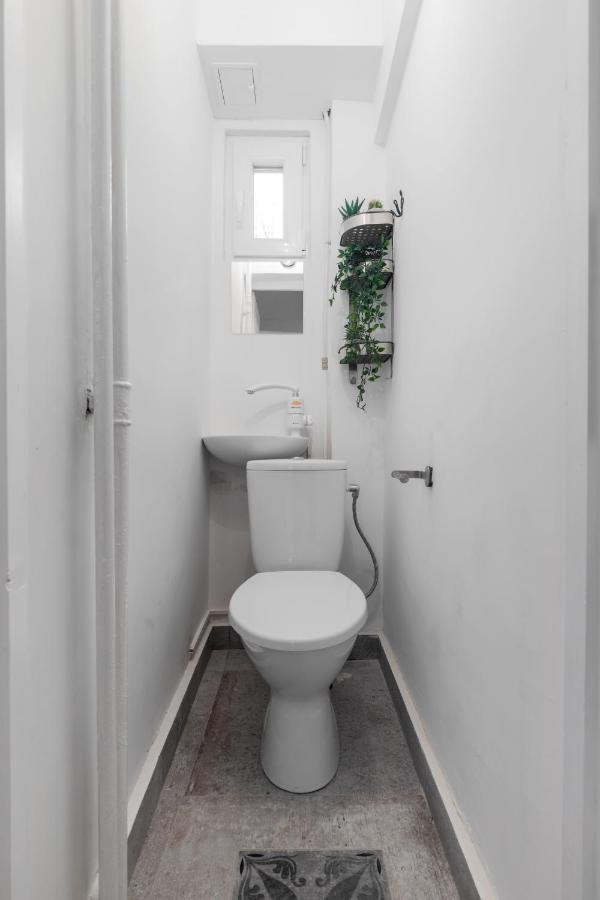 Eclectic 3 Bedroom Calea Victoriei By Urbanesq Bukares Bagian luar foto